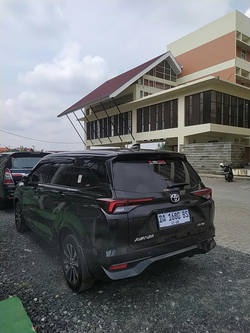 Toyota All New Avanza Hitam Siap Dinas